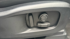 Land Rover Defender 3.0 D250 X-Dynamic SE 110 5dr Auto Diesel Estate